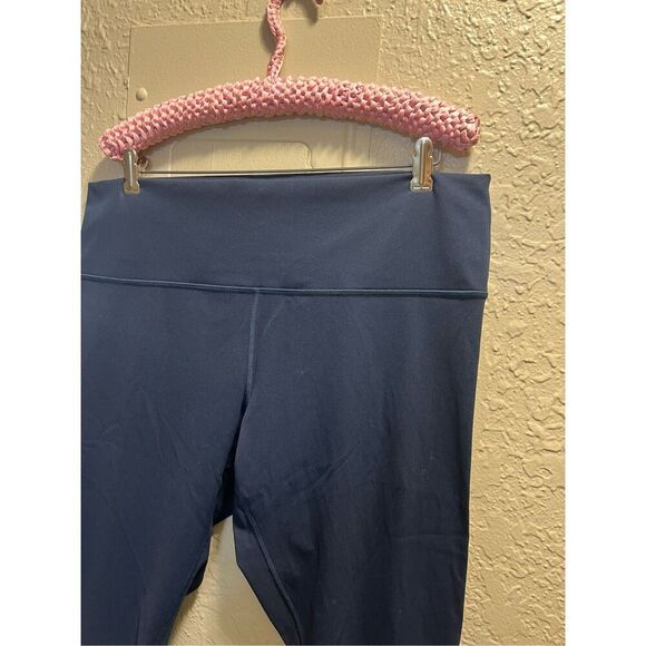 Lululemon Blue Leggings Woman’s Size 18 - Picture 3 of 12